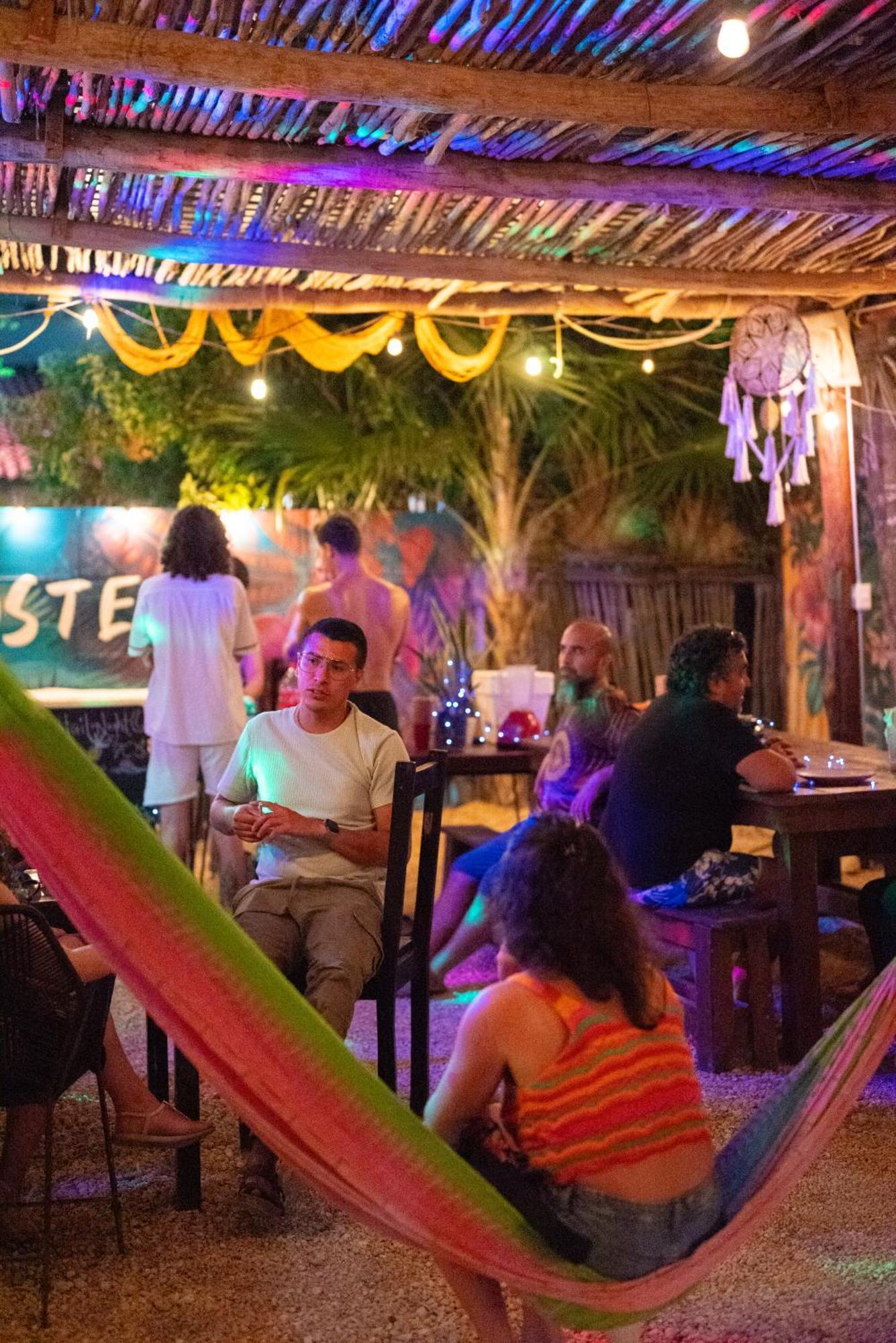 Mapache Hostel&Camping Isla Holbox Exterior foto